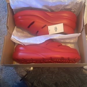 New in Box UGG Sport Yeah Clog